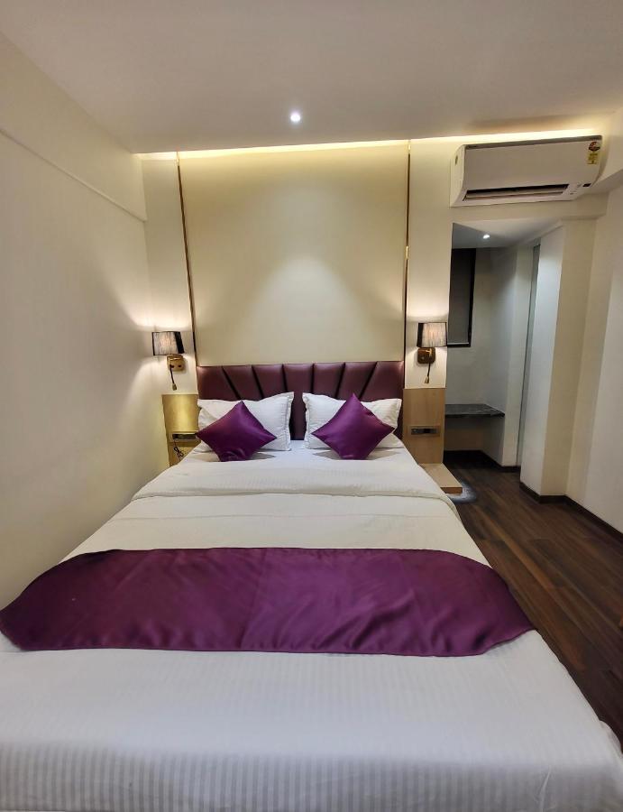 Vishal Hall Hotel Mumbai Kültér fotó