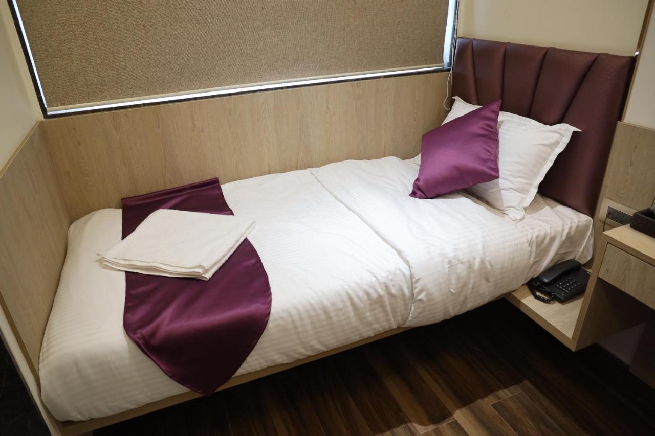 Vishal Hall Hotel Mumbai Kültér fotó