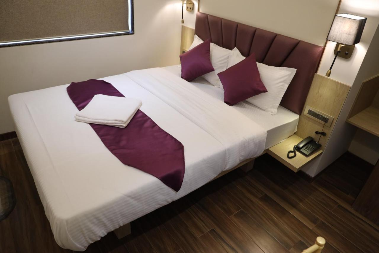 Vishal Hall Hotel Mumbai Kültér fotó