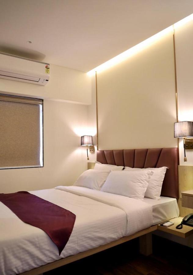 Vishal Hall Hotel Mumbai Kültér fotó